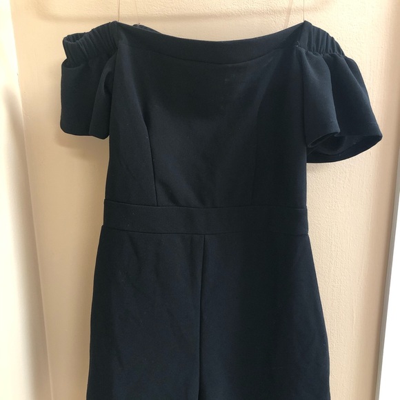 Black Shorts romper - Picture 2 of 3